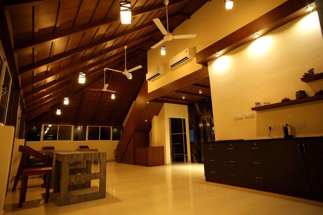 Kira Palace Residency Ξενοδοχείο Ernakulam Εξωτερικό φωτογραφία